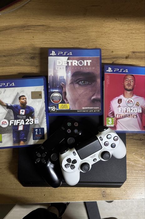 Playstation 4 slim 1TB