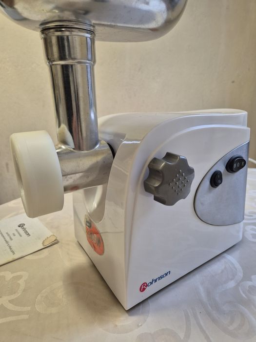 Електрическа месомелачка Rohnson
