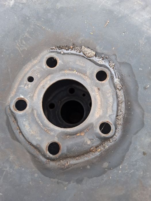 Vand 4 jante R 16  renault bune fara defecte