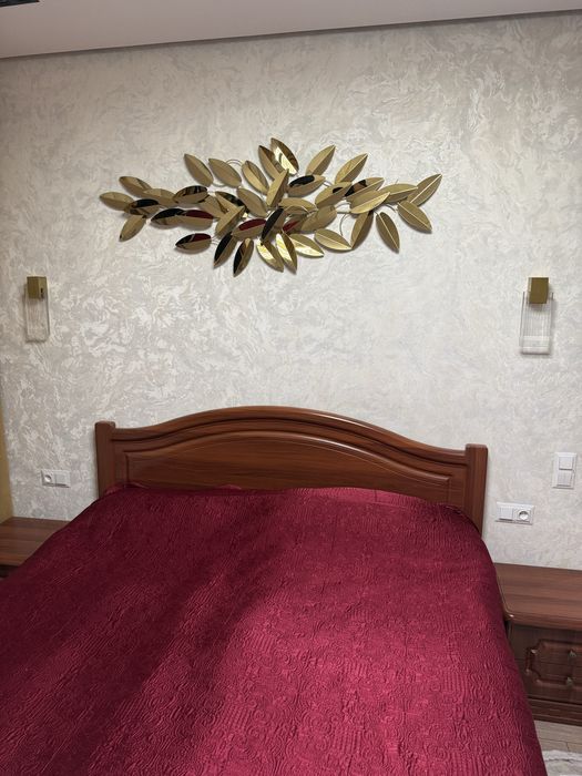 Продам спальный гарнитур