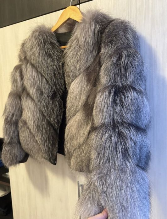 haina de blana,noua si pufoasa