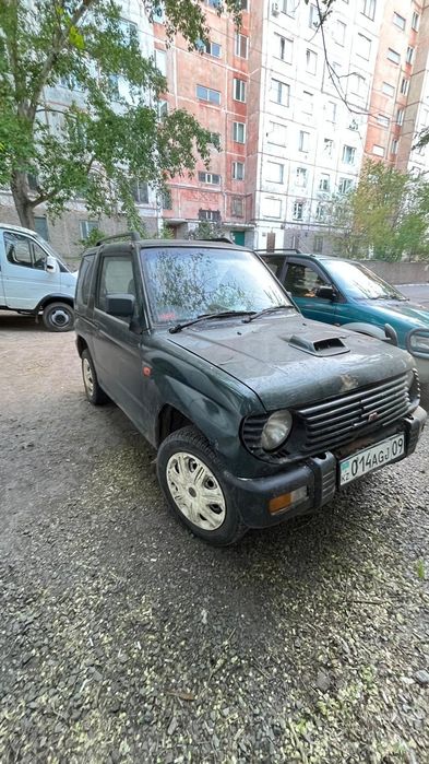 Mitsubishi Pajero mini
