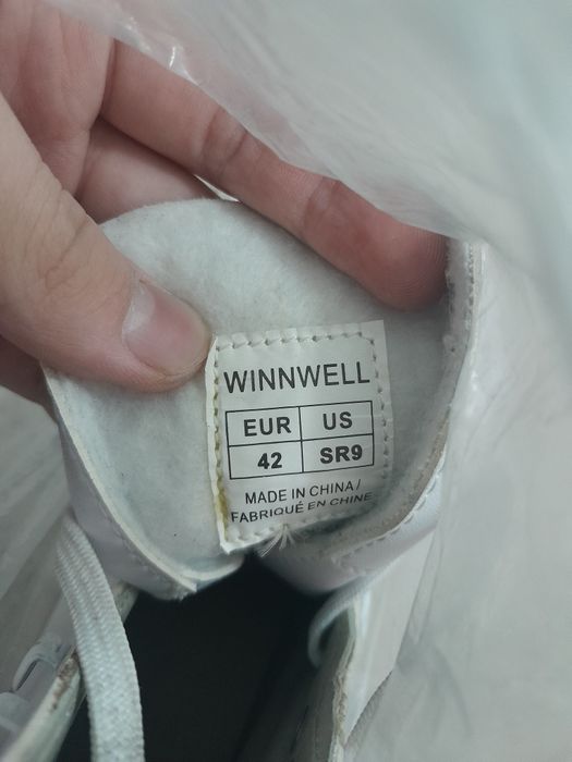 Продам коньки  Winnwell