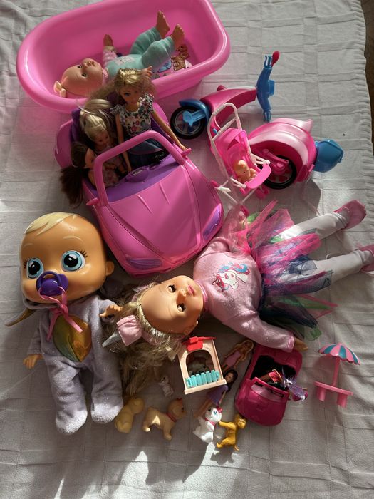 Детски кукли и принадлежности