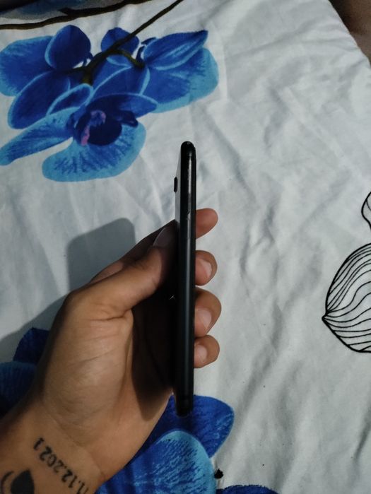 Vand iphone 7 negociabil