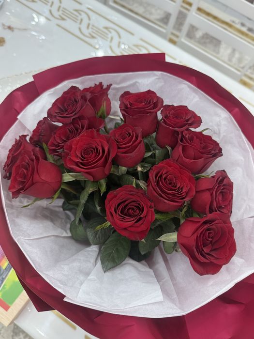 Гүлдер сатылады. Продается букет цветов