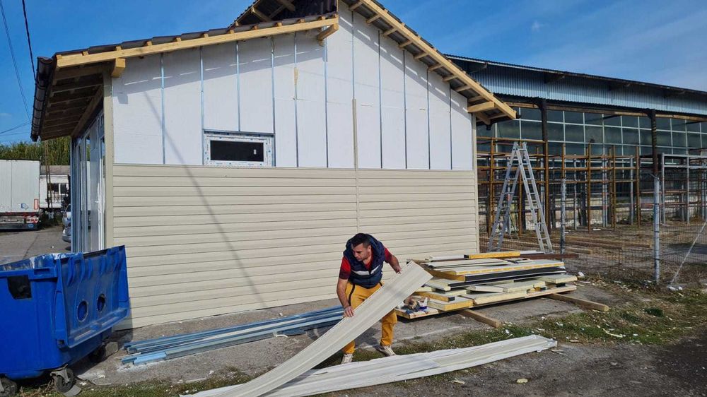 Case pe structura metalica