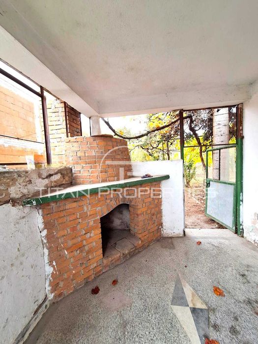 Едноетажна къща в село Бяга