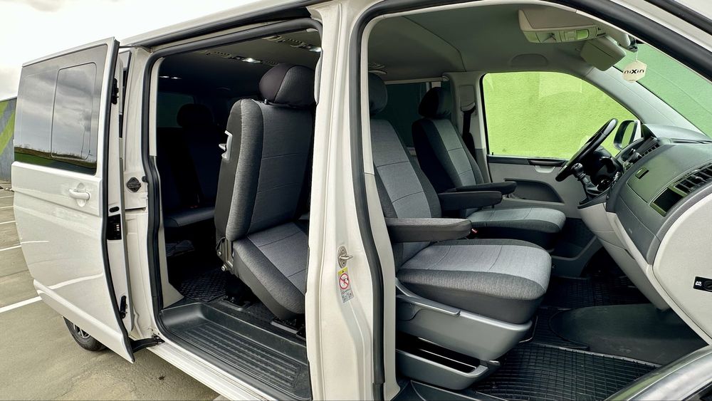 Inchiriez microbuz 8+1 locuri / rent a car /duba T5  caravelle