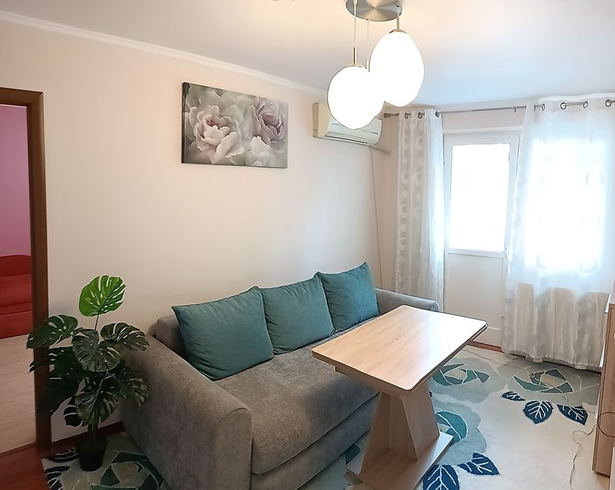 Închiriez ap.3 camere,et.4/10 zona Sălăjan cu loc parcare inclus, metrou N.Grigorescu/1Decembrie