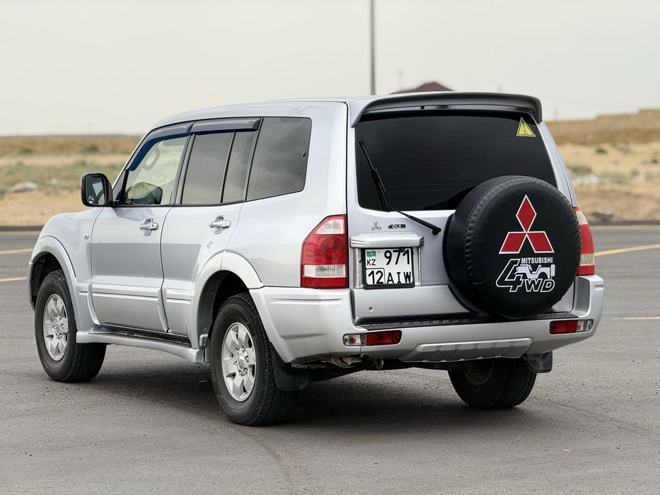 Mitsubishi Pajero 3