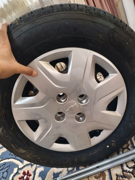 4.диск 4 резина.4.калпак.нови