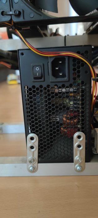 МАЙНИНГ РИГ 6x XFX RX 580 8GB 330 – 370 MH/s Ergo[ERG] и други — Пълен Комплект Тестван напълно работещ