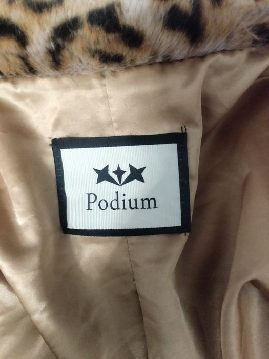 Продам шубу Леопардовую