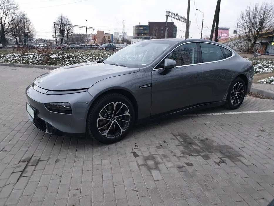 Xpeng P5 Smart, naqd va halol nasiya