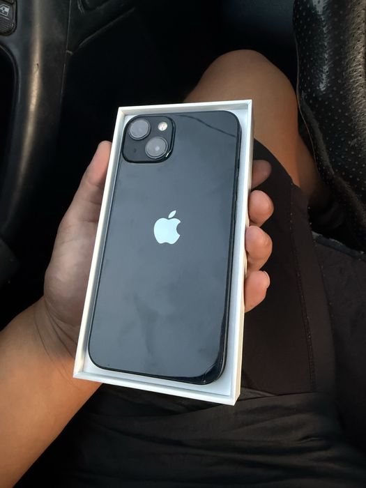 Iphone 13 в хорошем состоянии