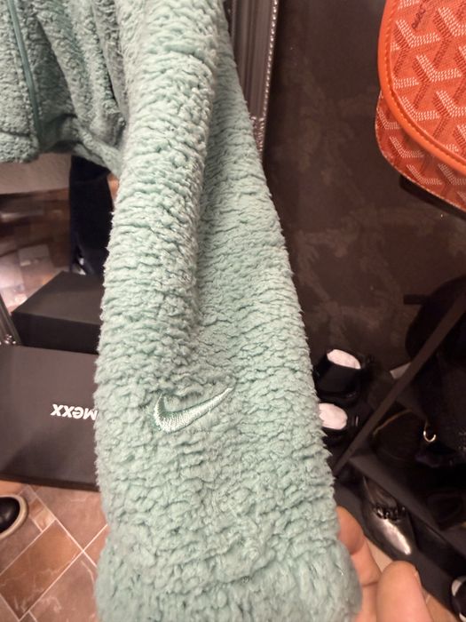 Продовам ветровки (якета)