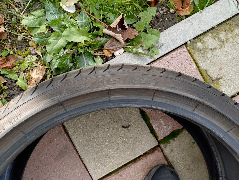 225 35 r19 Pirelli 2024 vara Runflat *BMW