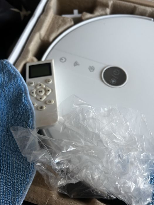 Прахосмукачка робот Amxea E30