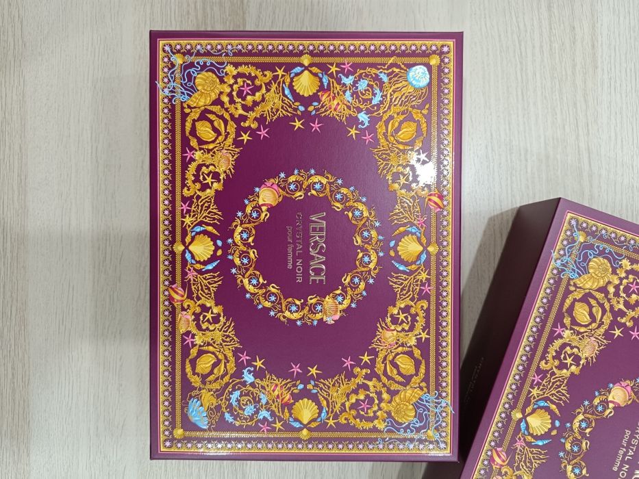 Set Cadou Versace Crystal Noir Apa de Parfum pentru Femei