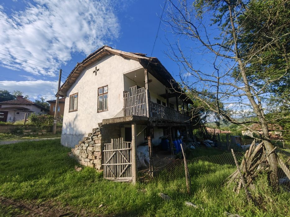 Продава се Къща в Монтана, Идеален център - 140 кв.м за 129 €/кв.м - Снимка #2