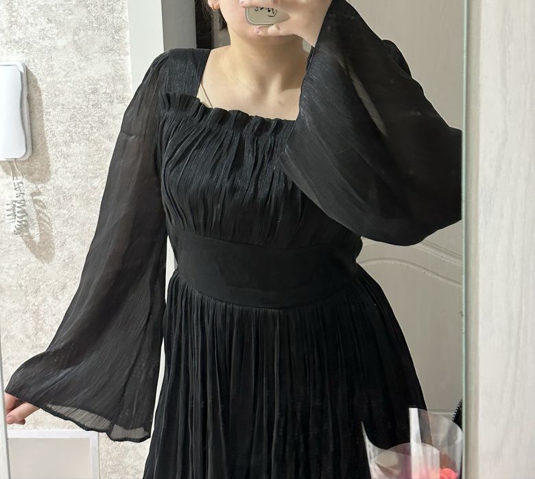 Платье на вечер с этикеткой