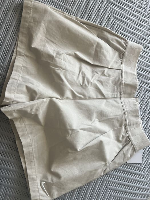 Naik панталони