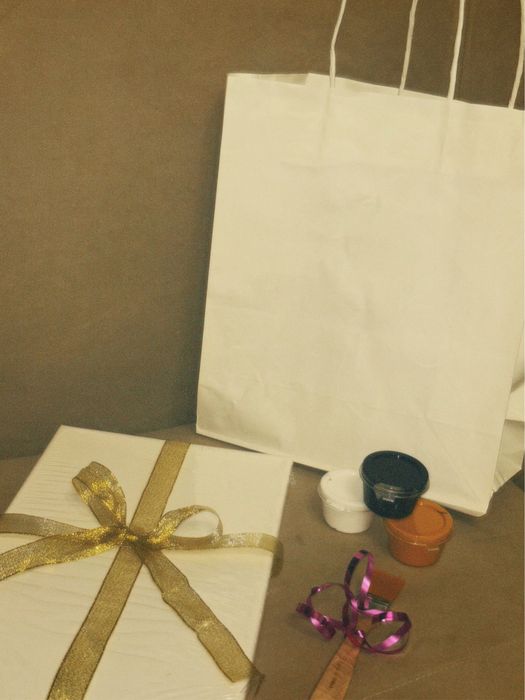 Отпечаток рук с парнем