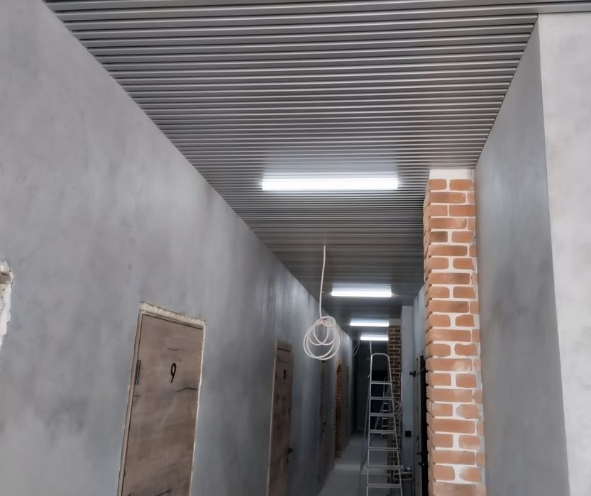 Монтаж подвесных потолков