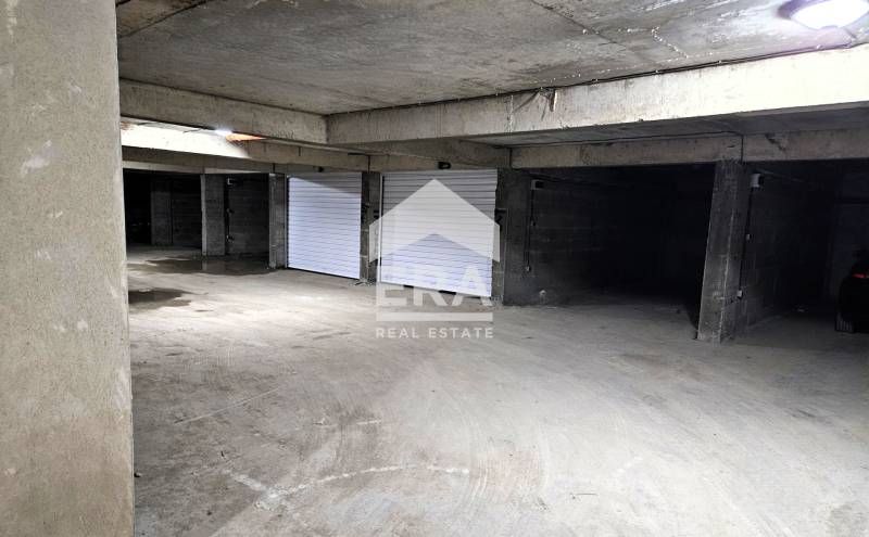 Дава се под наем Гараж / Паркомясто в Кърджали, Възрожденци - 21 кв.м за 51 € - Снимка #2