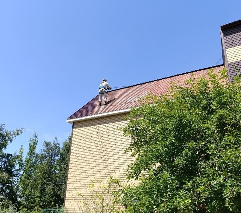 Покраска фасада крыши