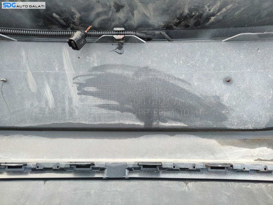 Bara Spoiler Spate Volkswagen Golf 6 Hatchback 2008 - 2013 Cod 5K6807521R Culoare LC9X [LC0172]