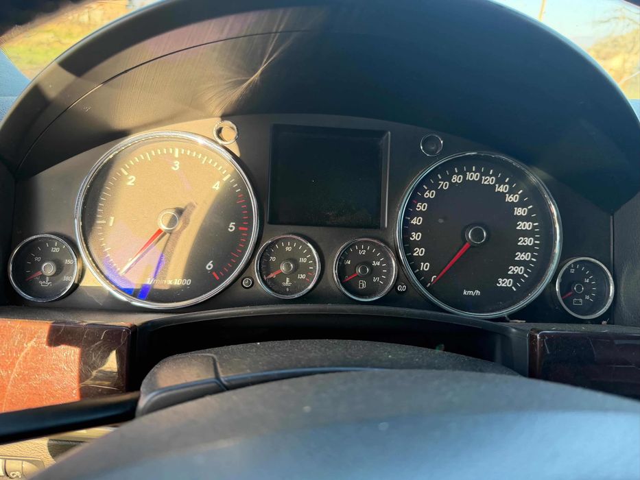 Se vinde Volkswagen Tuareg 5.0 v10