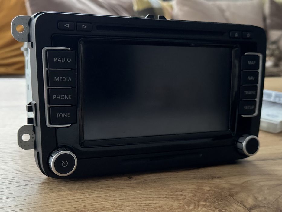 Оргинална навигация от Pasat CC 2011г