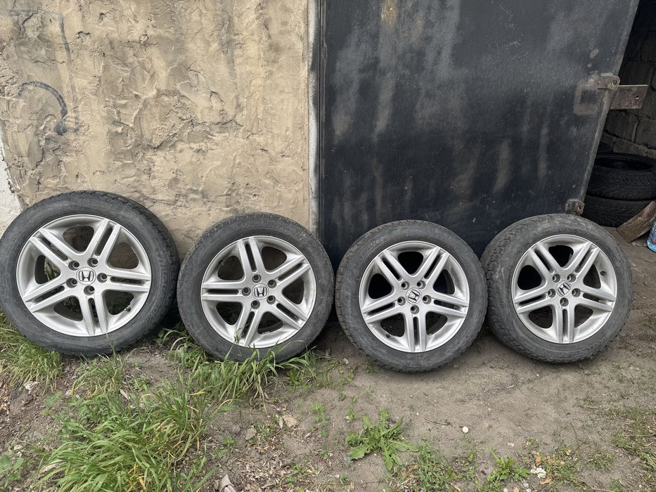 Продам диски на хонду одисей