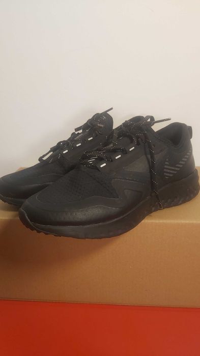 Обувки Odyssey React Shield 2 - Номер 38