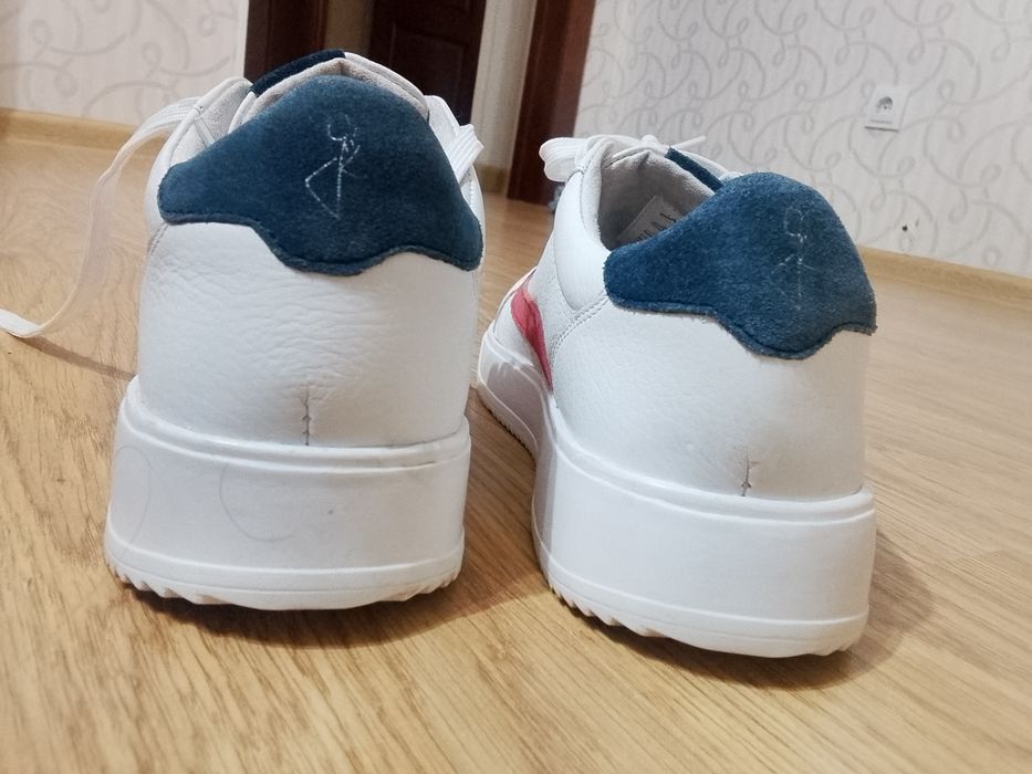 Белые кеды (Marcо Tozzi)