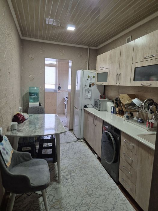 Продается Срочно Квартира 77 серия 4 комнатная на Юнусабаде 18кв