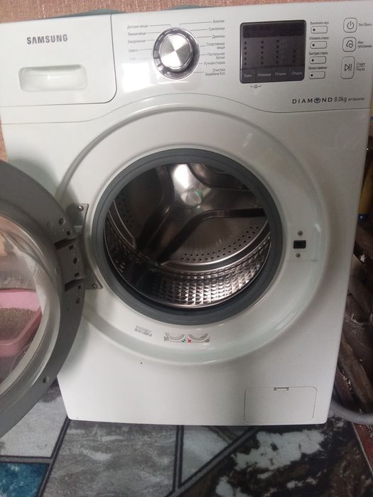 Продаётся  стиральная машинка автомат SAMSUNG 8 кг