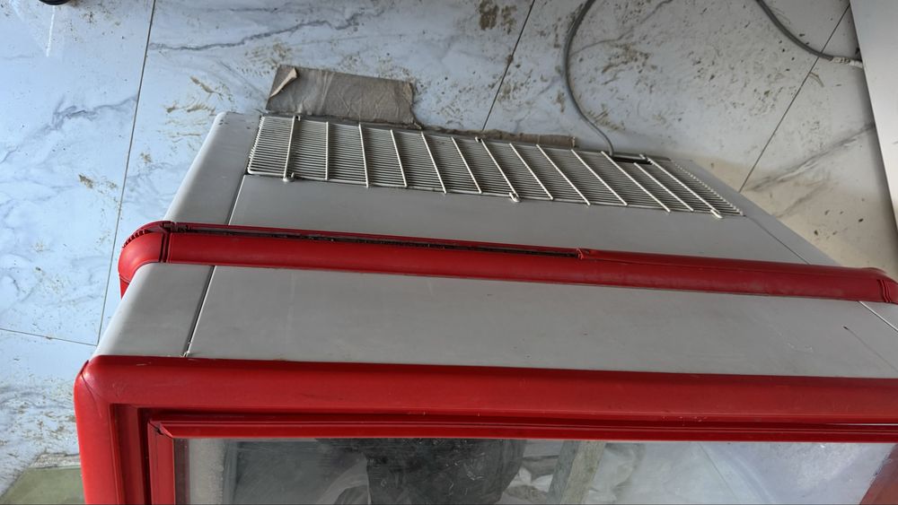 Продам морозильник