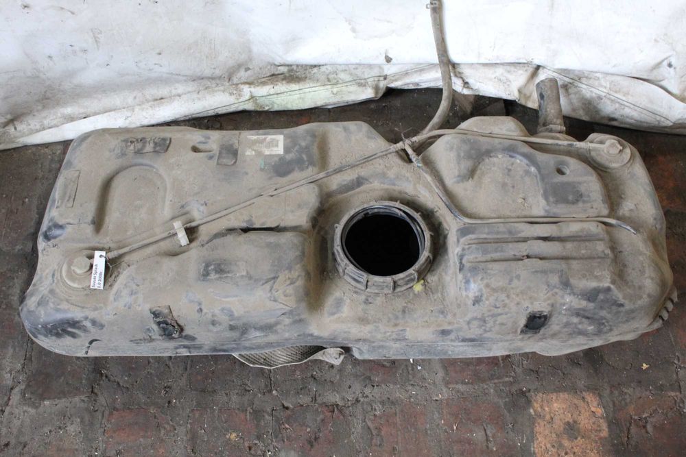 Бензинов резервоар Сузуки сплаш 1.0 08г Suzuki splash 1.0 2008