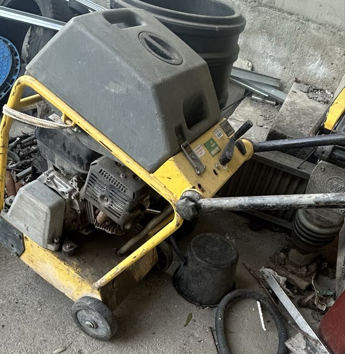 Wacker Neuson diverse scule mai compactor masina taiat asfalt placa