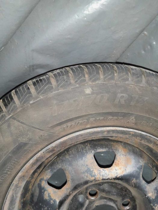 Продавам ЗИМНИ 4 броя гуми 13 цола , 8.5 мм грайфер, отлична цена!