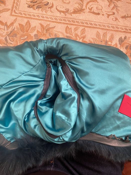 Продам шубу Carolina herrera