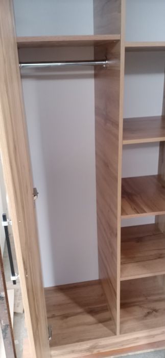 Шкаф плательный для одежды