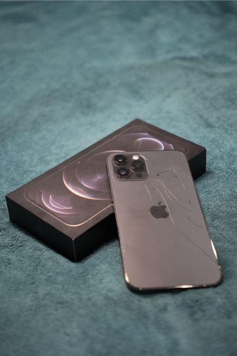 Продам Iphone 12 Pro Max 256gb