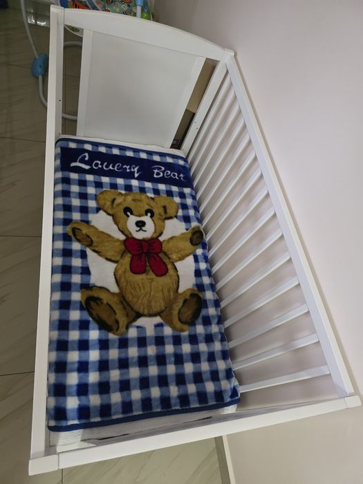 Pătuț bebeluși în stare foarte bună
