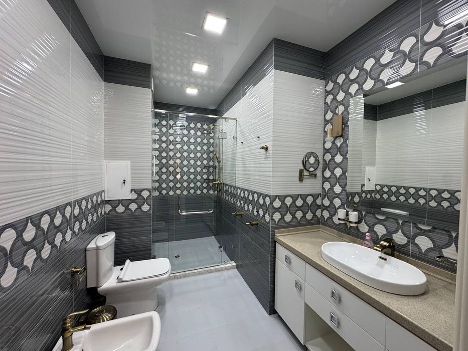 Квартира продается 4/5/7 на Садык Азимова