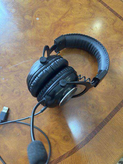 Продам мышку и наушник Logitech