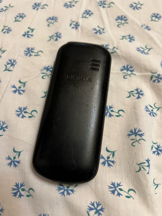 Продам кнопачный телефон nokia 1280